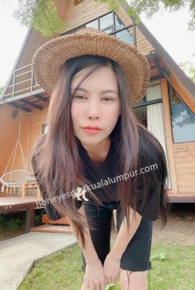 Yani Escort Girl Balakong AD-XPG32069 KL