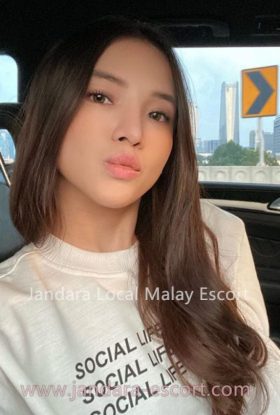 Nayla Escort Girl UEP Subang Jaya Usj AD-VLH31260 Kuala Lumpur