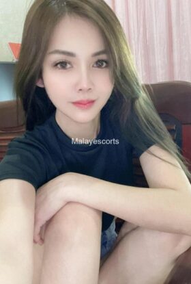 Laura Escort Girl Selayang AD-QEF22591 KL