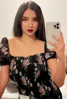 Amalia Escort Girl Seri Kembangan AD-JLL17782 KL